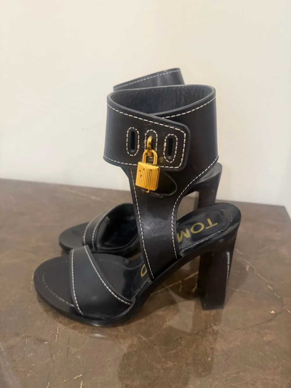 Tom Ford Black Leather Open-Toe Ankle-Cuff Heels with Gold Detail - Picture 4 of 4